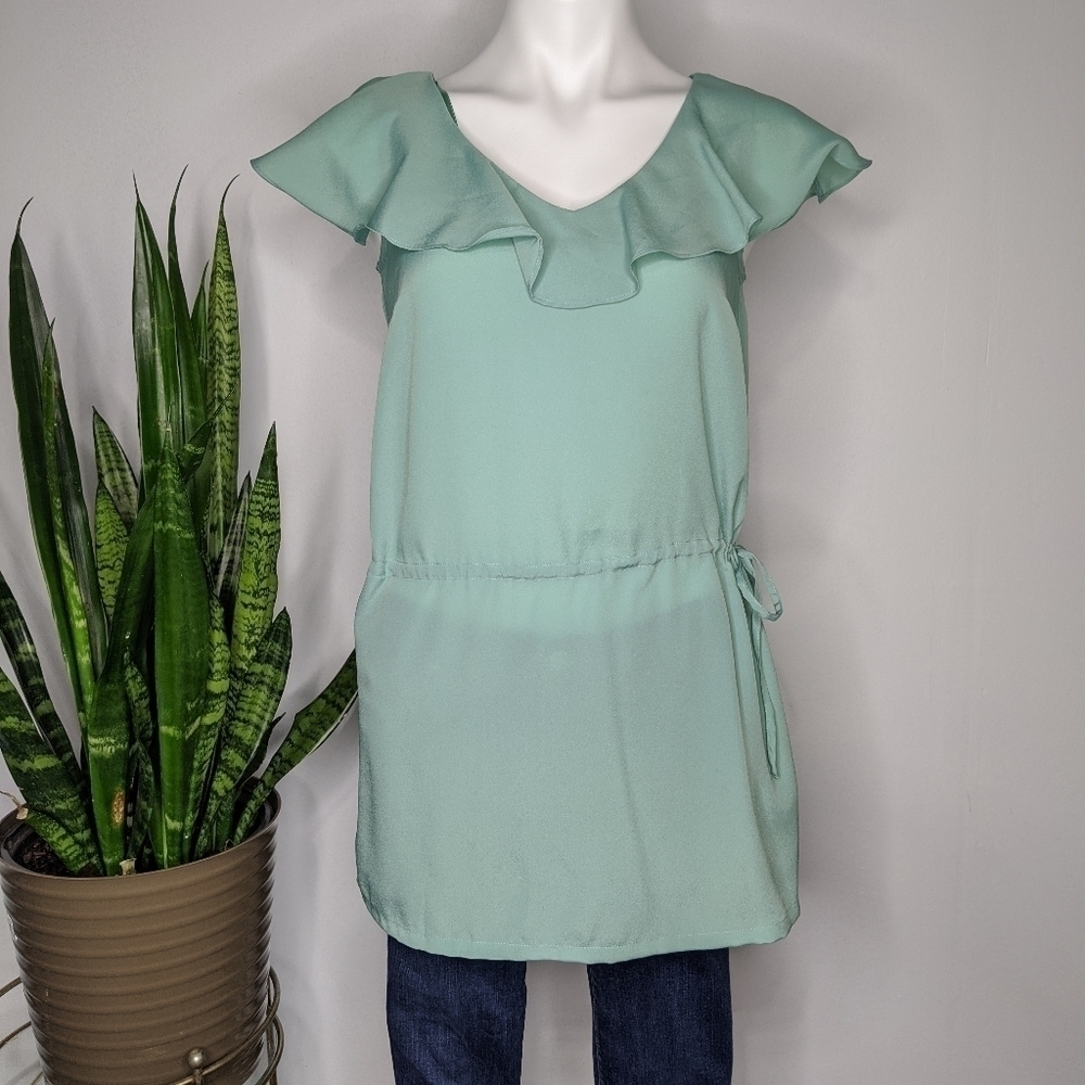 ✨3/$15 Mossimo light blue sleeveless top XS